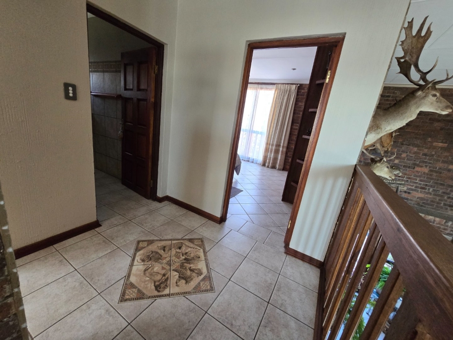 8 Bedroom Property for Sale in Grimbeeck Park North West